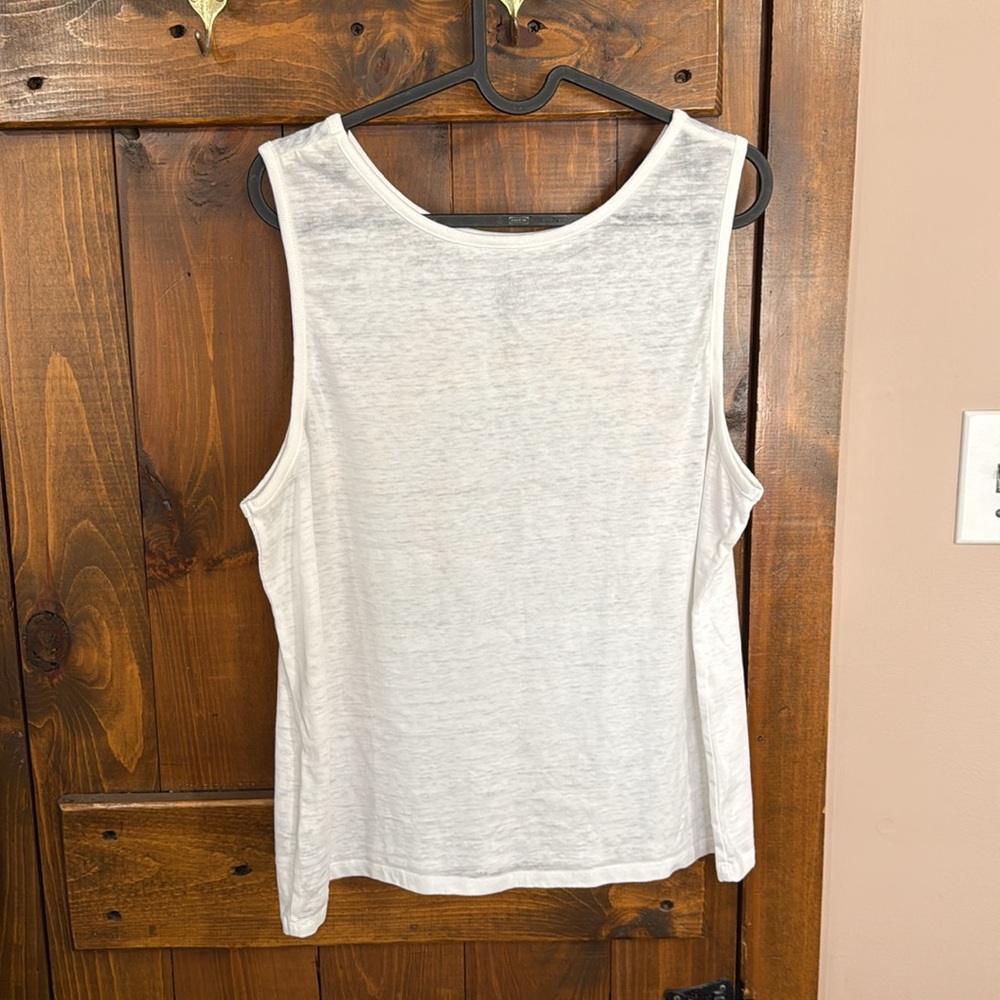 Chip 'n Dale Rescue Rangers White Tank Top - Picture 3 of 3